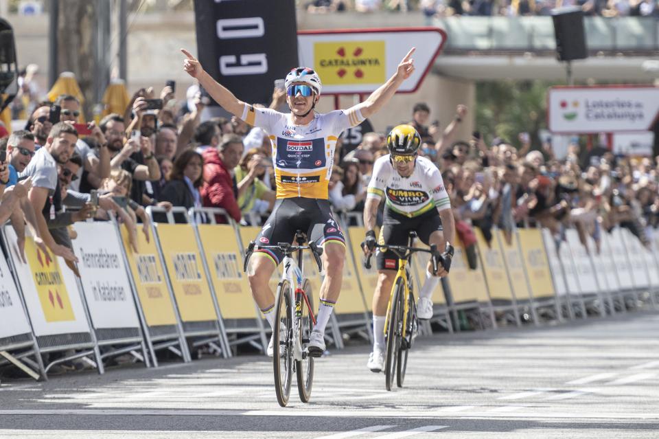 Finishphoto of Remco Evenepoel winning Volta Ciclista a Catalunya Stage 7.