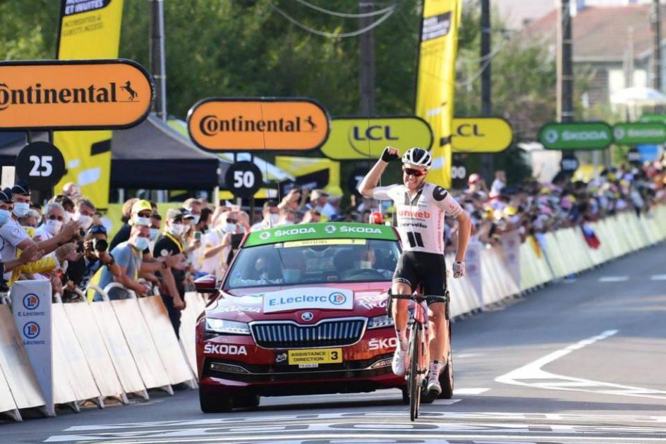 Finishphoto of Søren Kragh Andersen winning Tour de France Stage 19.