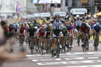 Finishphoto of Marcel Kittel winning Tour de France Stage 3.