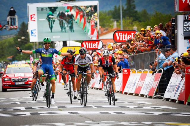 Finishphoto of Michael Matthews winning Tour de France Stage 10.