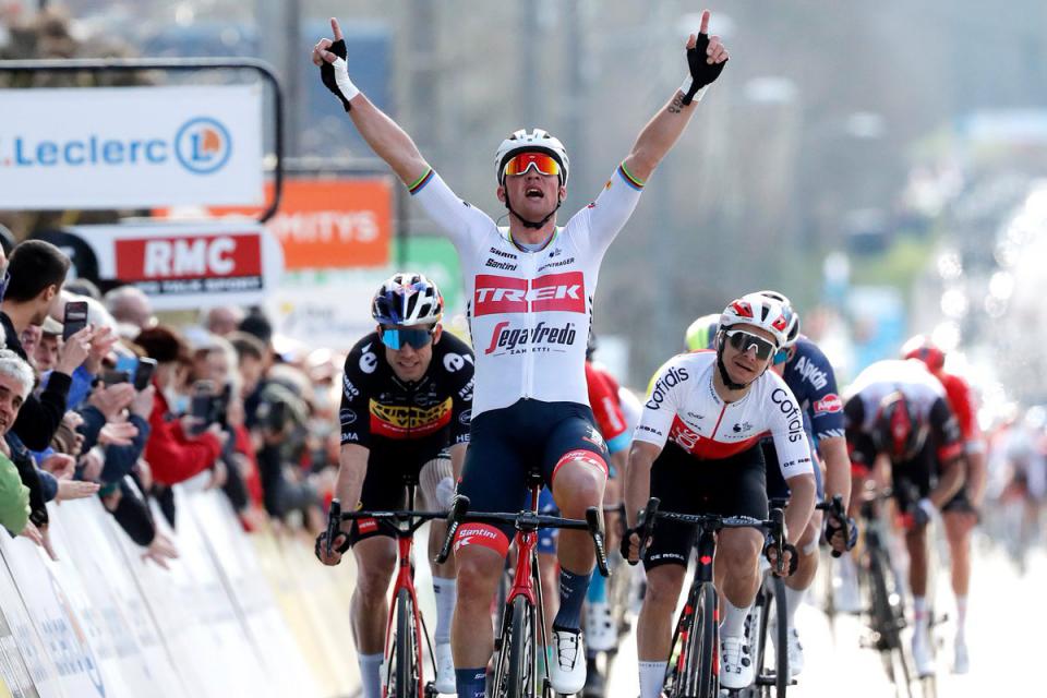 Finishphoto of Mads Pedersen winning Paris - Nice Stage 3.
