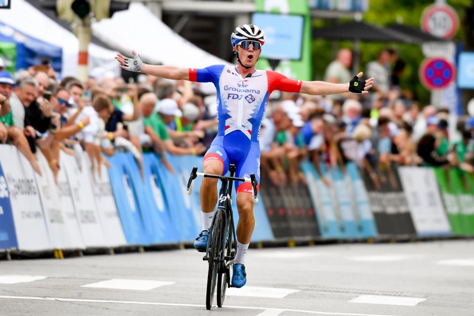 Finishphoto of Valentin Madouas winning Škoda Tour Luxembourg Stage 1.