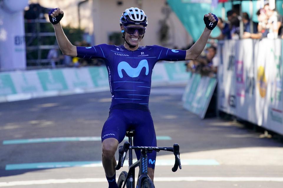 Finishphoto of Enric Mas winning Giro dell'Emilia .