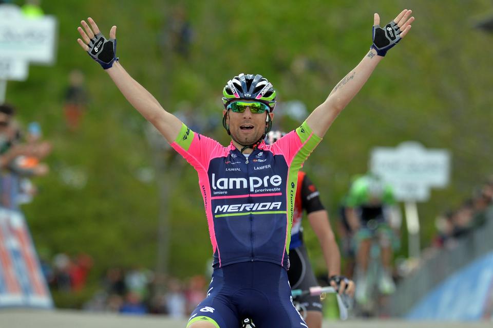 Finishphoto of Diego Ulissi winning Giro d'Italia Stage 8.