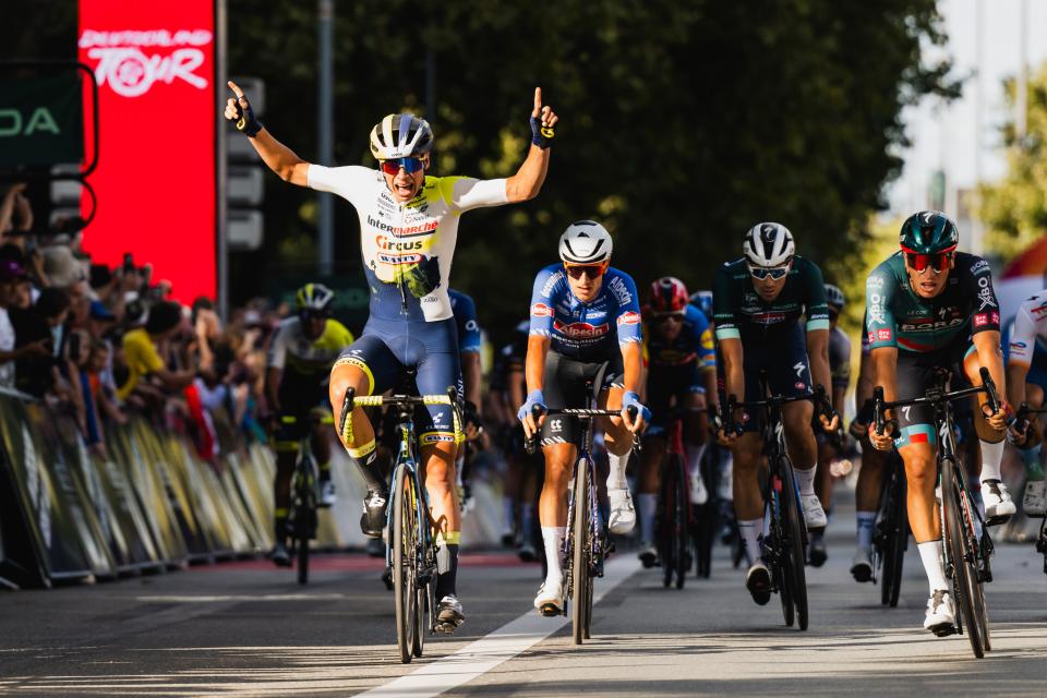 Finishphoto of Madis Mihkels winning Deutschland Tour Stage 3.