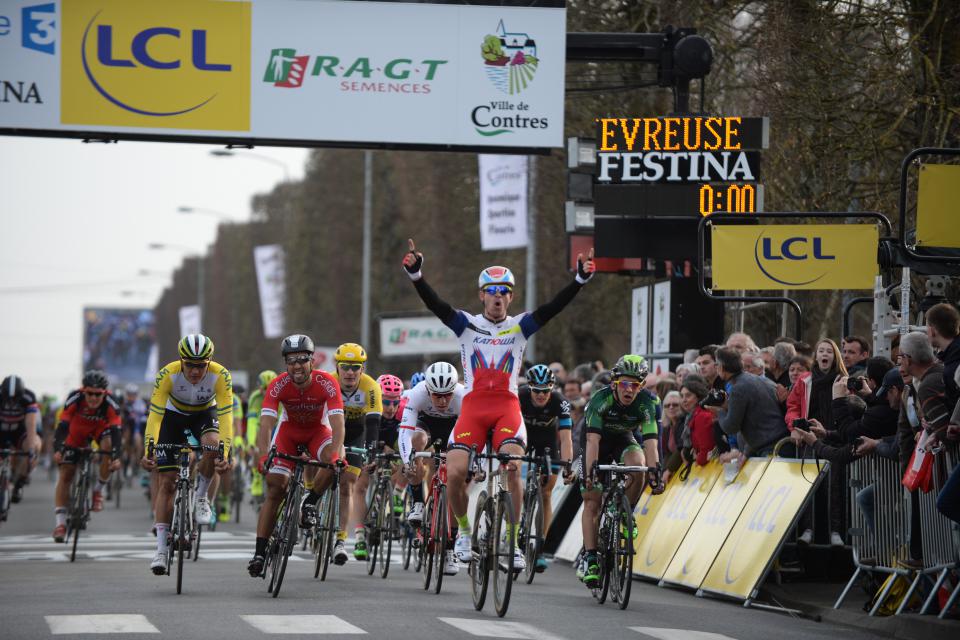 Finishphoto of Alexander Kristoff winning Paris - Nice Stage 1.
