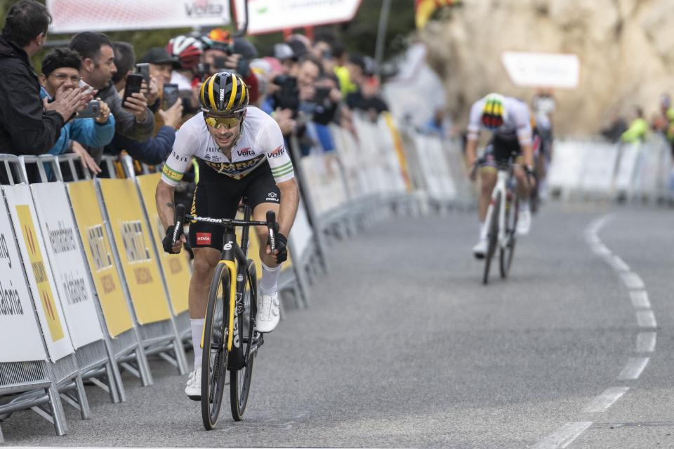 Finishphoto of Primož Roglič winning Volta Ciclista a Catalunya Stage 5.