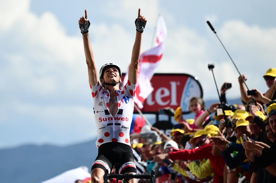Finishphoto of Warren Barguil winning Tour de France Stage 18.