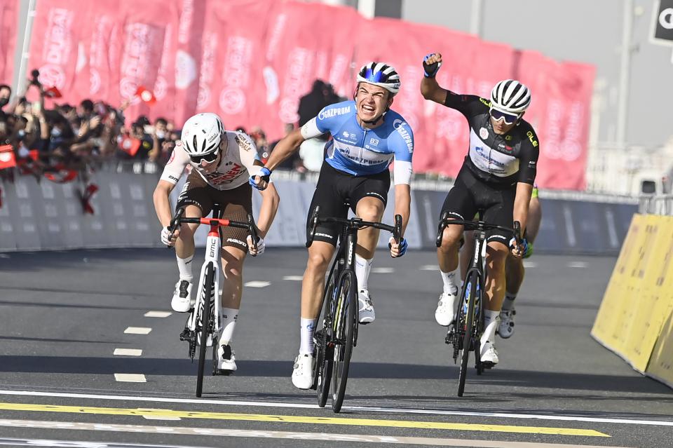 Finishphoto of Mathias Vacek winning UAE Tour Stage 6.