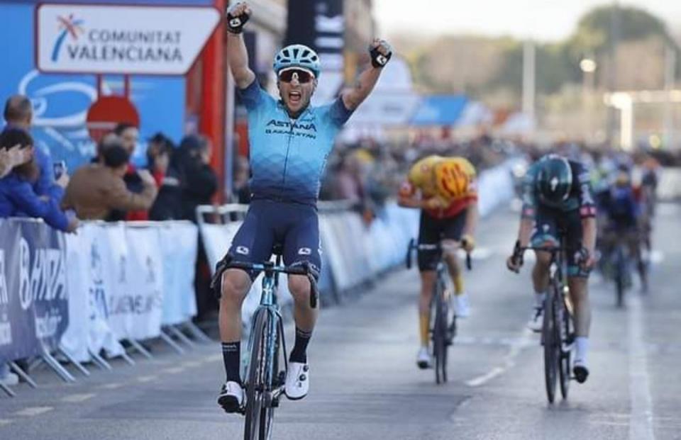 Finishphoto of Simone Velasco winning Volta a la Comunitat Valenciana Stage 3.