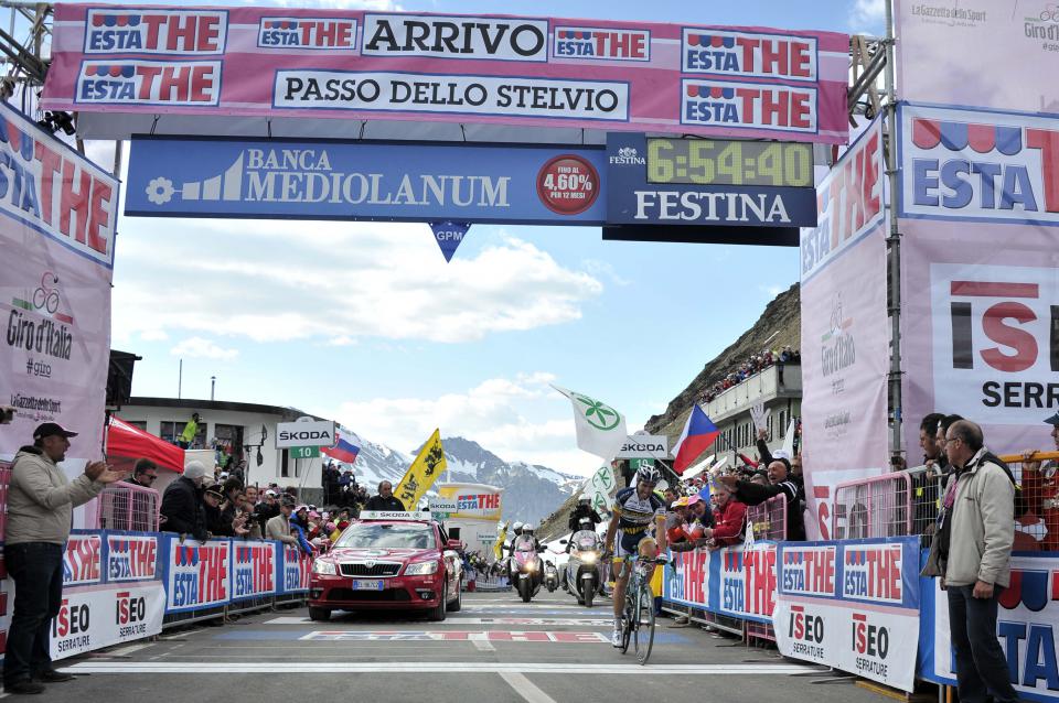 Finishphoto of Thomas De Gendt winning Giro d'Italia Stage 20.