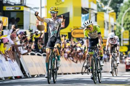 Finishphoto of Pello Bilbao winning Tour de France Stage 10.