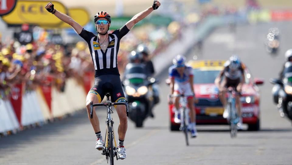 Finishphoto of Steve Cummings winning Tour de France Stage 14.