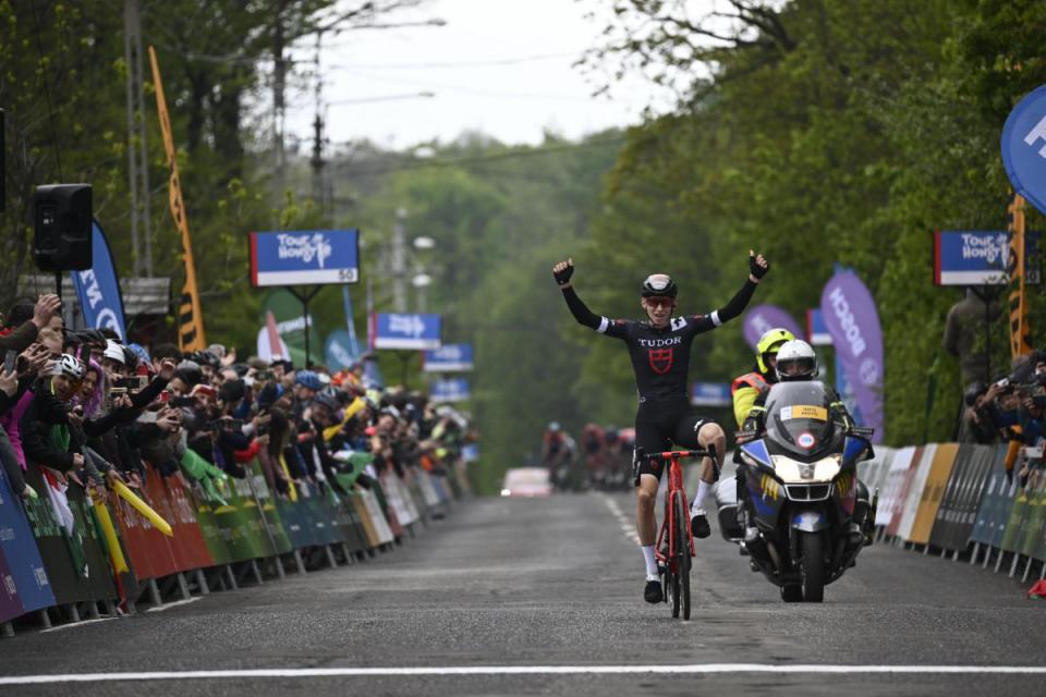Finishphoto of Yannis Voisard winning Tour de Hongrie Stage 4.