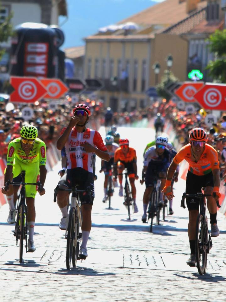Finishphoto of Tomas Contte winning Volta a Portugal em Bicicleta Stage 8.
