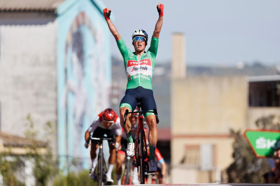 Finishphoto of Mads Pedersen winning La Vuelta ciclista a España Stage 13.