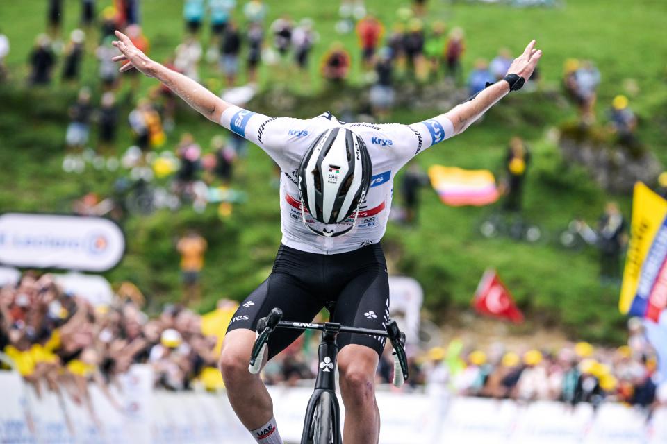Finishphoto of Tadej Pogačar winning Tour de France Stage 6.