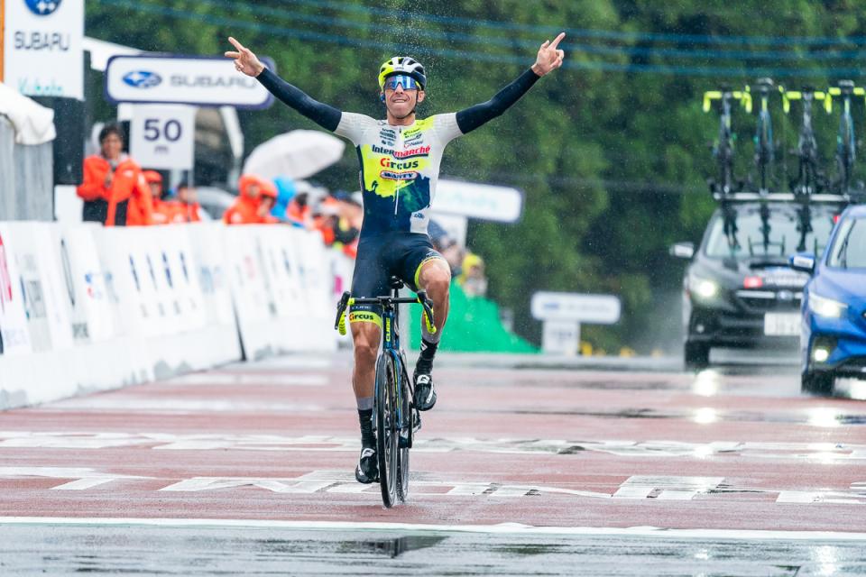 Finishphoto of Rui Costa winning Japan Cup Cycle Road Race .
