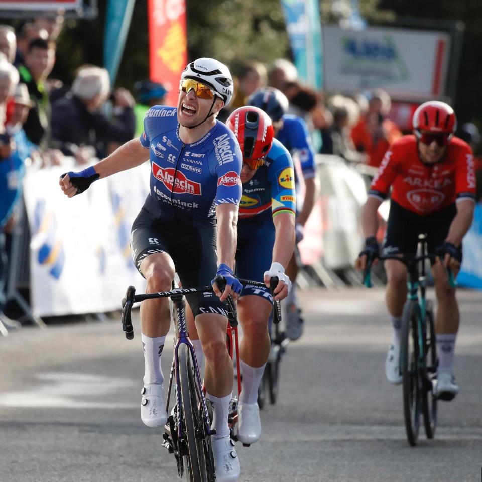 Finishphoto of Axel Laurance winning Etoile de Bessèges - Tour du Gard Stage 2.