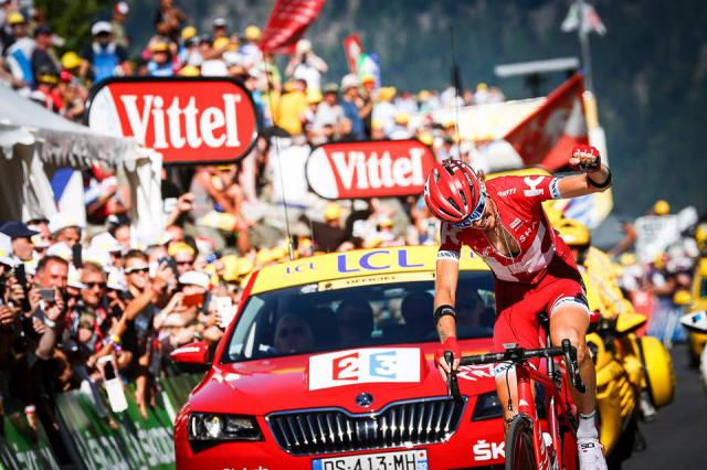 Finishphoto of Ilnur Zakarin winning Tour de France Stage 17.
