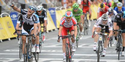 Finishphoto of Marcel Kittel winning Tour de France Stage 21.