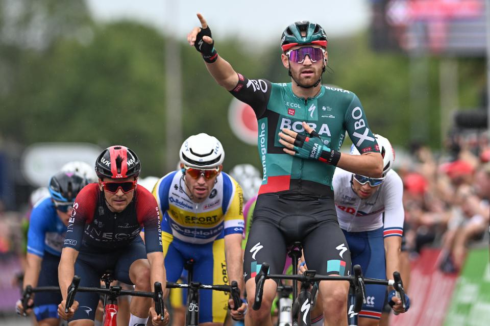 Finishphoto of Jordi Meeus winning Tour of Britain Stage 5.