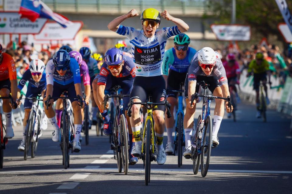 Finishphoto of Matthew Brennan winning Volta Ciclista a Catalunya Stage 5.