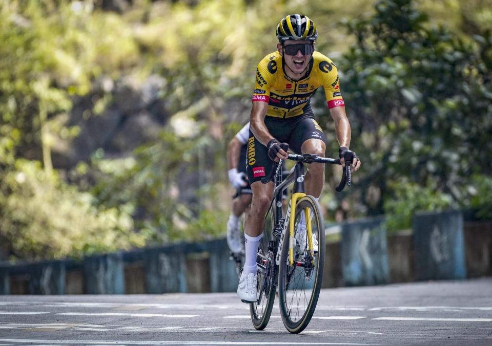 Finishphoto of Milan Vader winning Gree-Tour of Guangxi Stage 4.