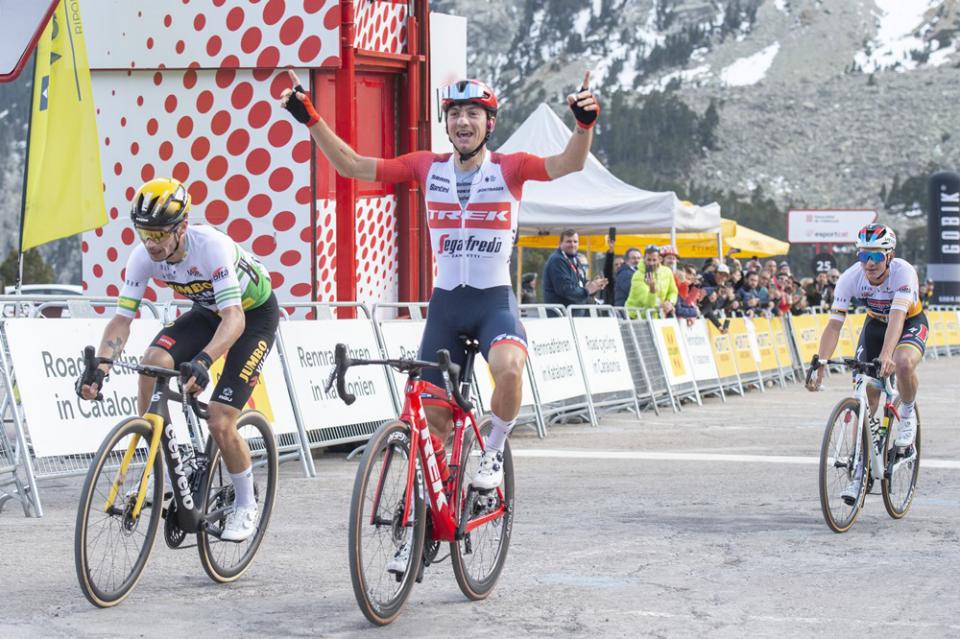 Finishphoto of Giulio Ciccone winning Volta Ciclista a Catalunya Stage 2.
