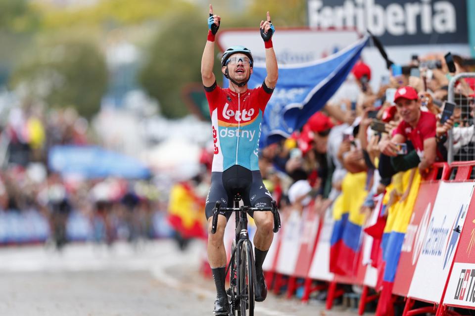 Finishphoto of Andreas Kron winning La Vuelta Ciclista a España Stage 2.