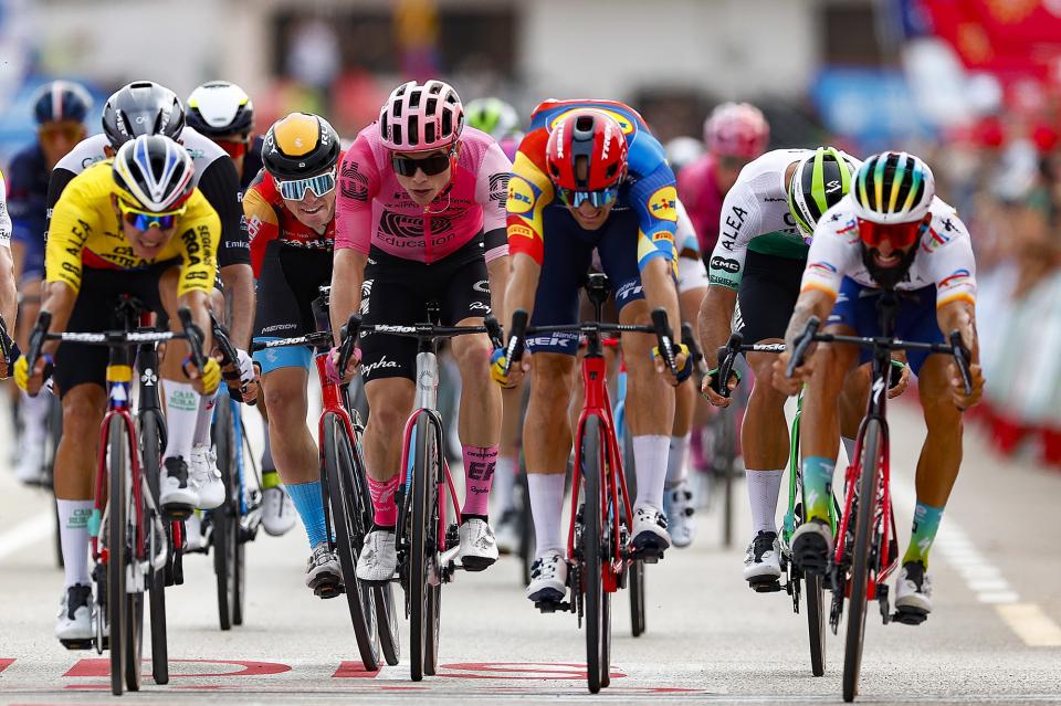 Finishphoto of Geoffrey Soupe winning La Vuelta Ciclista a España Stage 7.