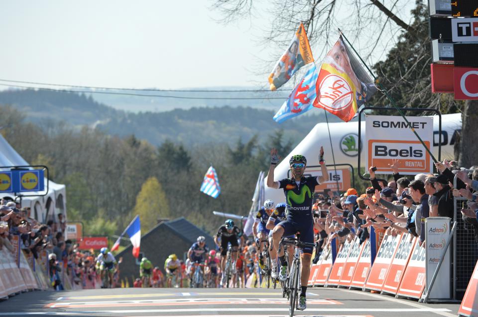 Finishphoto of Alejandro Valverde winning La Flèche Wallonne .