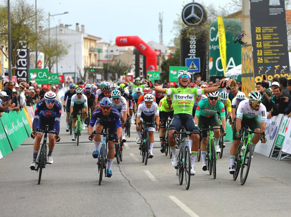 Finishphoto of Leangel Rubén Linarez winning Volta ao Alentejo Stage 2.