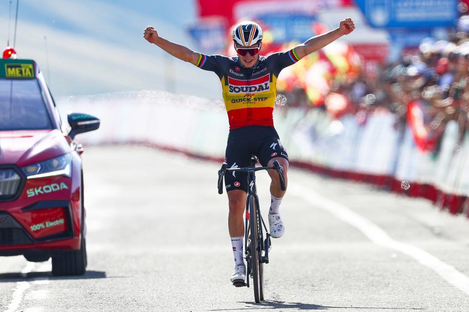 Finishphoto of Remco Evenepoel winning La Vuelta Ciclista a España Stage 14.
