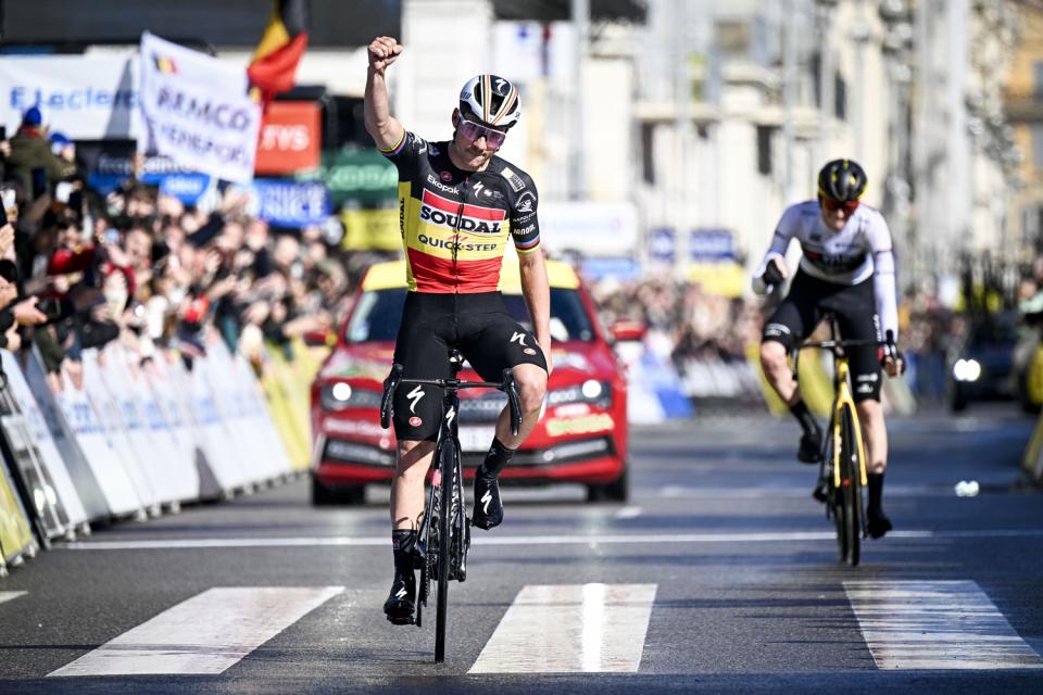 Finishphoto of Remco Evenepoel winning Paris - Nice Stage 8.