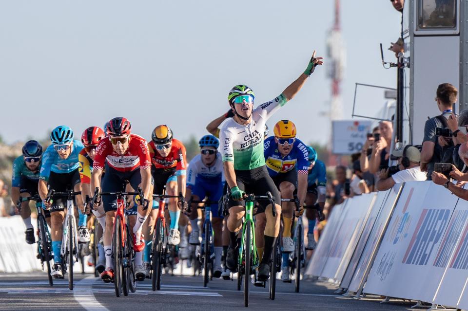 Finishphoto of Iúri Leitão winning CRO Race Stage 2.