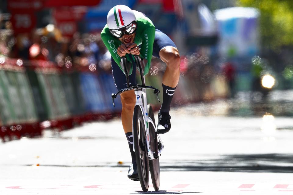 Finishphoto of Filippo Ganna winning La Vuelta Ciclista a España Stage 10 (ITT).