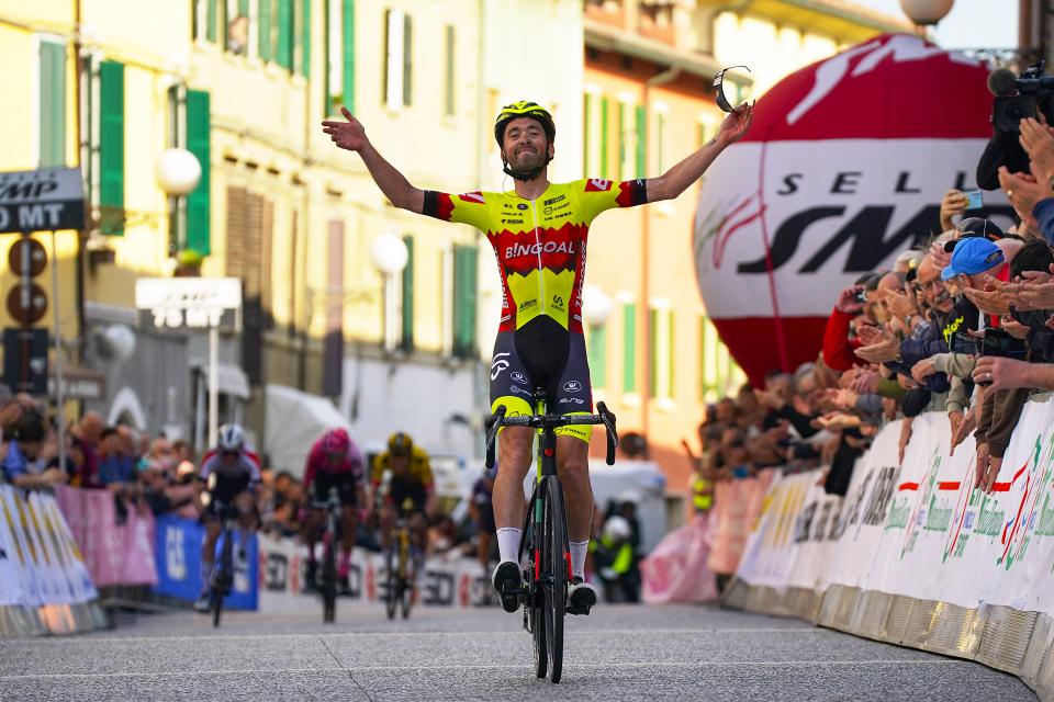 Finishphoto of Alexis Guerin winning Settimana Internazionale Coppi e Bartali Stage 4.