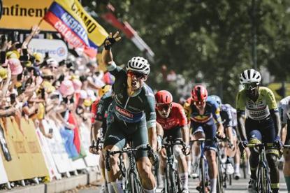 Finishphoto of Jasper Philipsen winning Tour de France Stage 7.