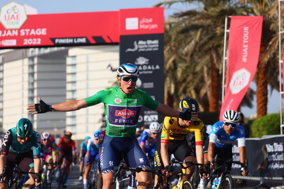 Finishphoto of Jasper Philipsen winning UAE Tour Stage 5.