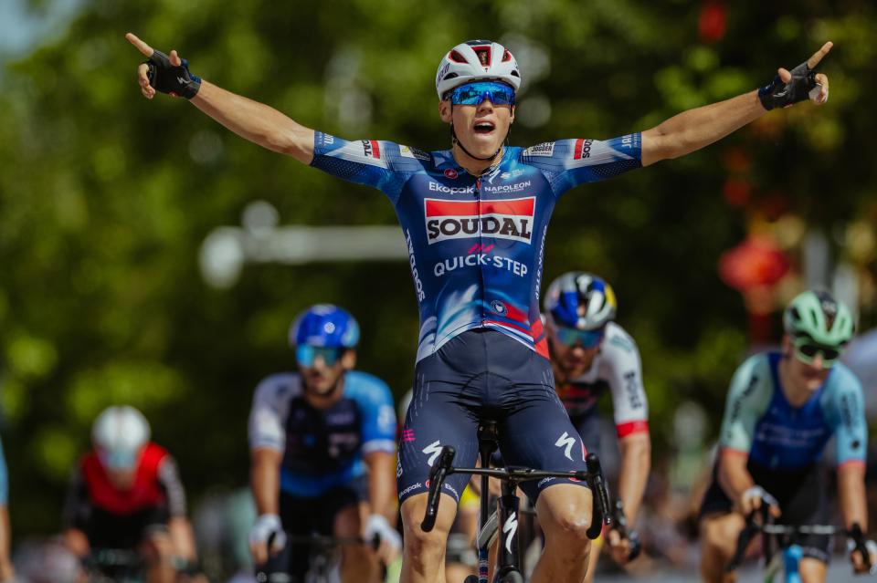 Finishphoto of Paul Magnier winning Tour of Guangxi Stage 1.