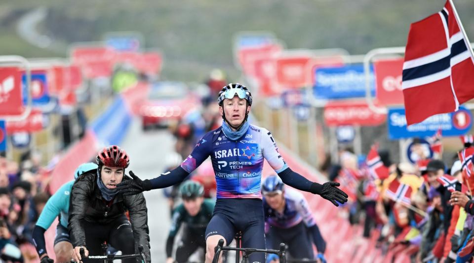 Finishphoto of Stephen Williams winning Arctic Race of Norway Stage 3.