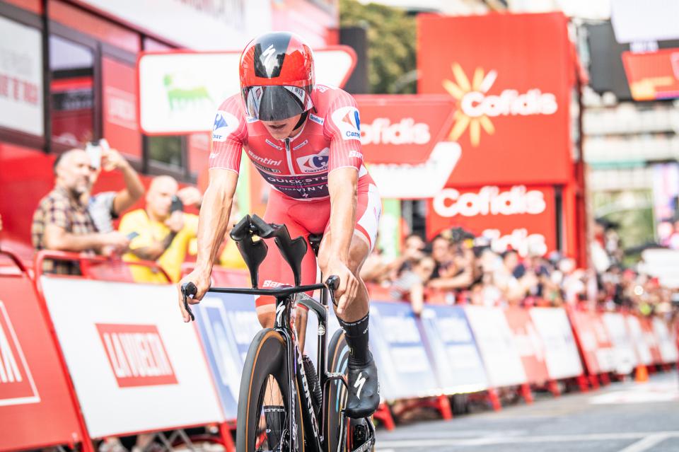 Finishphoto of Remco Evenepoel winning La Vuelta ciclista a España Stage 10 (ITT).