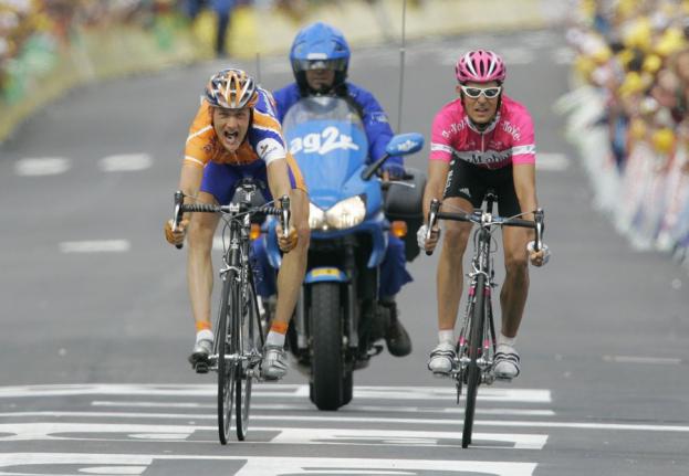 Finishphoto of Pieter Weening winning Tour de France Stage 8.