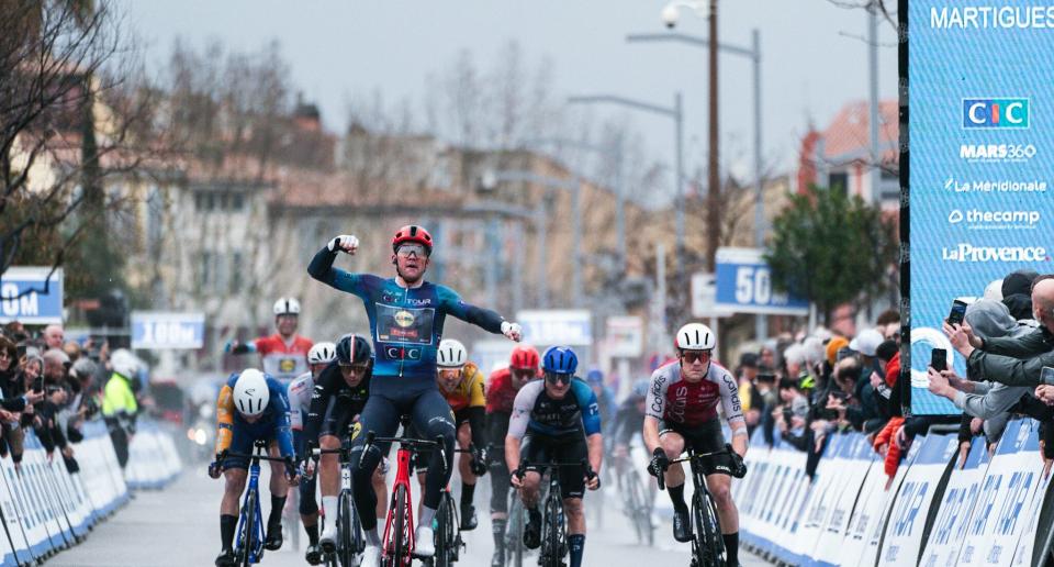 Finishphoto of Mads Pedersen winning Tour de la Provence Stage 1.